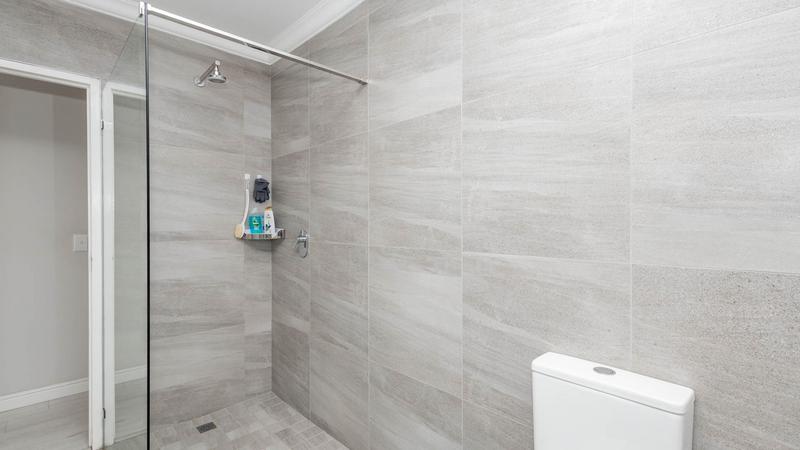 3 Bedroom Property for Sale in Sandy Point Western Cape